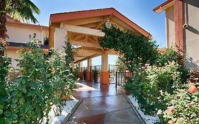 Best Western Antelope Inn & Suites